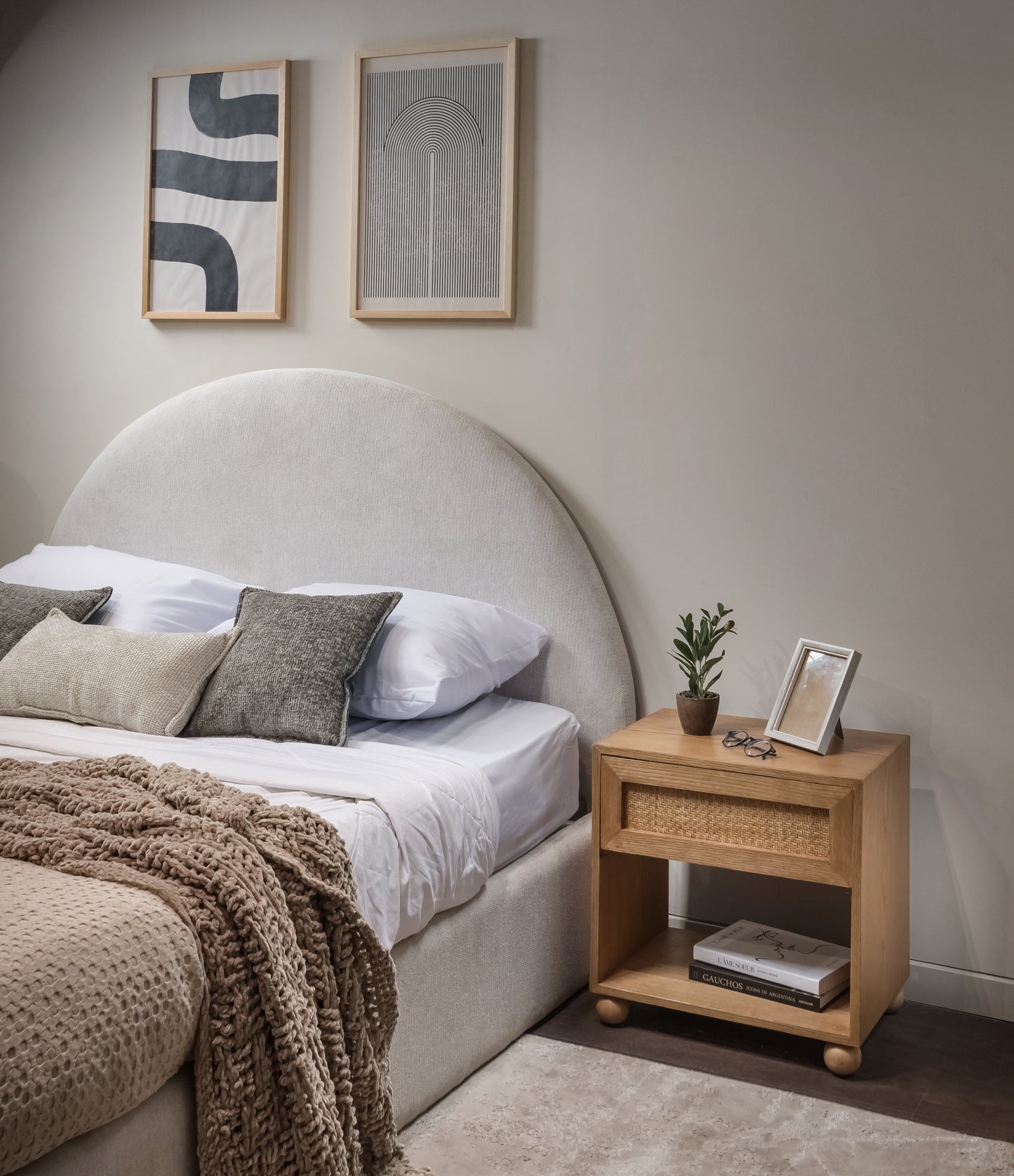 Luna Bed